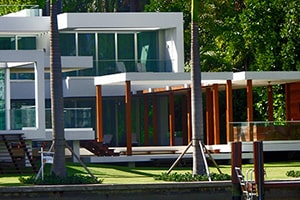 Homes of Rich and Famous-7